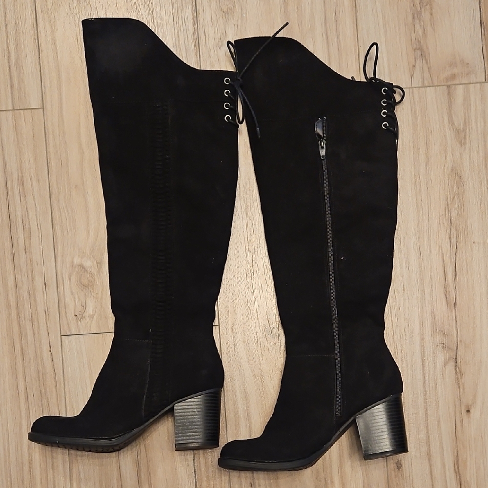 Black Knee-High Women's Boots